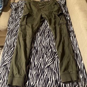 Divided H&M cargo joggers. Size small. Olive green
